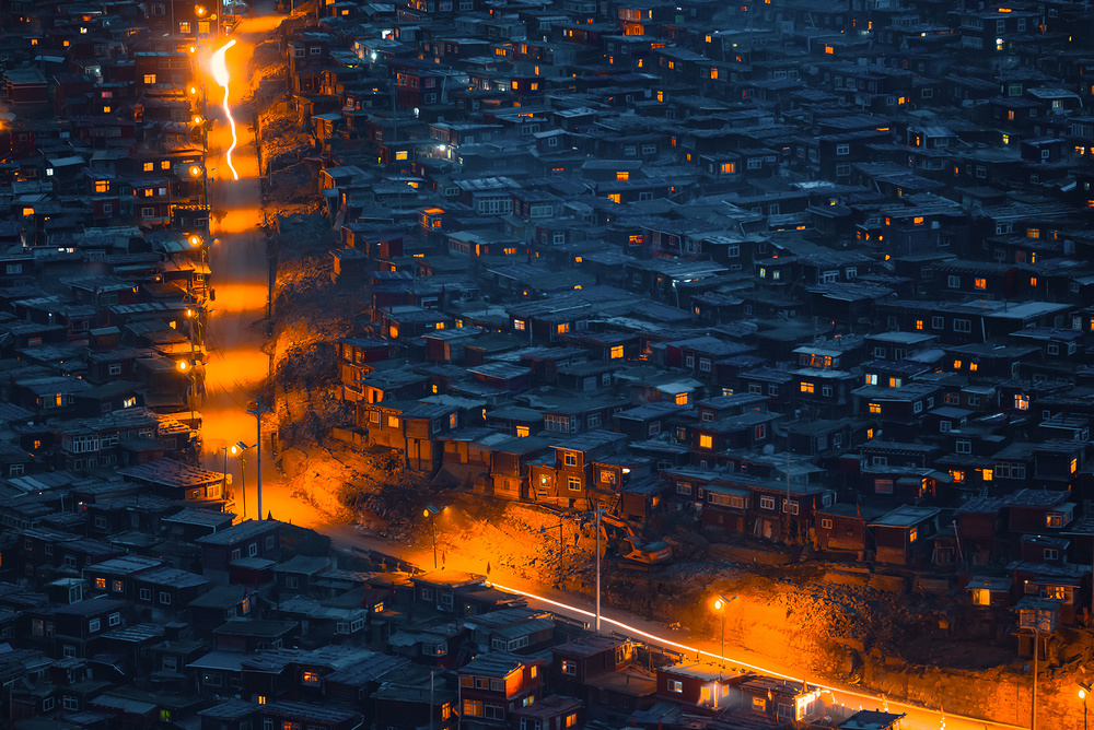 Buddha college lights von TIANQI