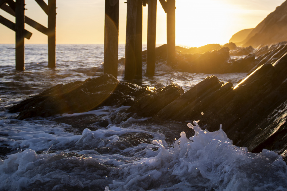 Coast at Sunset von Tim Mossholder