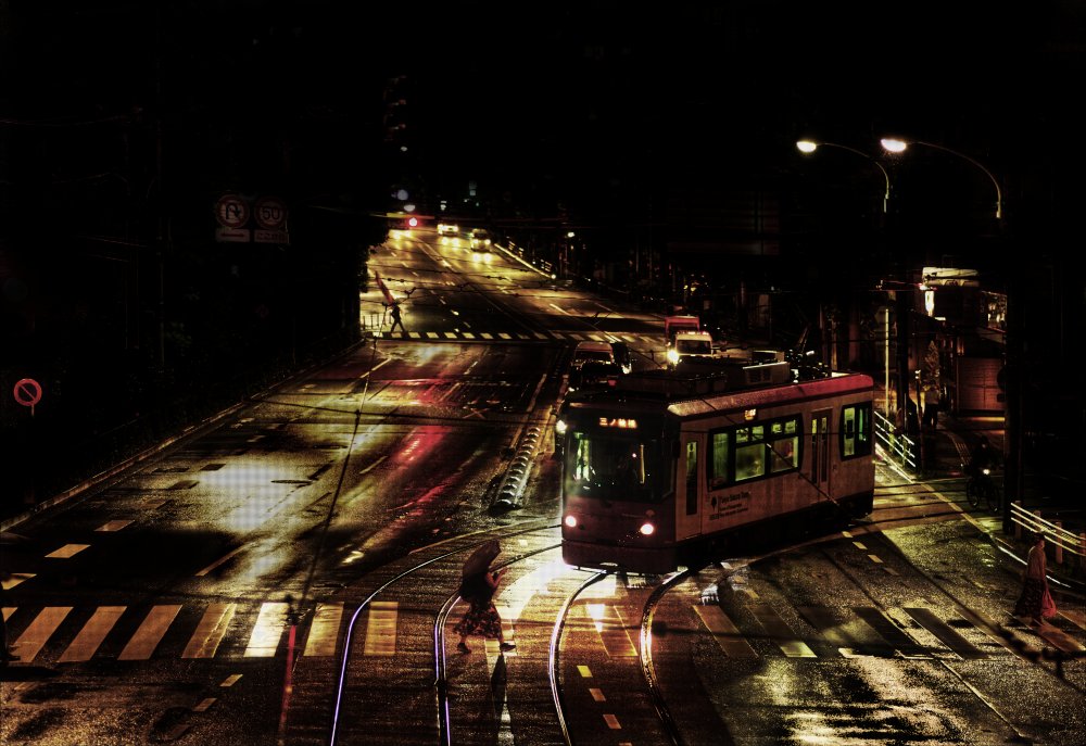 Tram at night von Toshiro