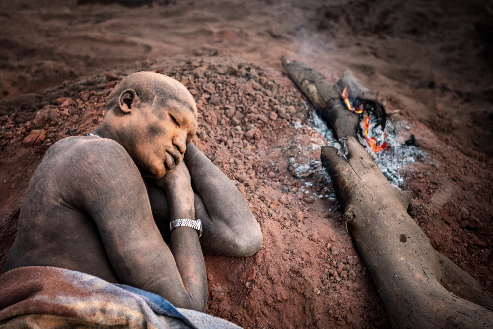 Asleep by the fire von Trevor Cole