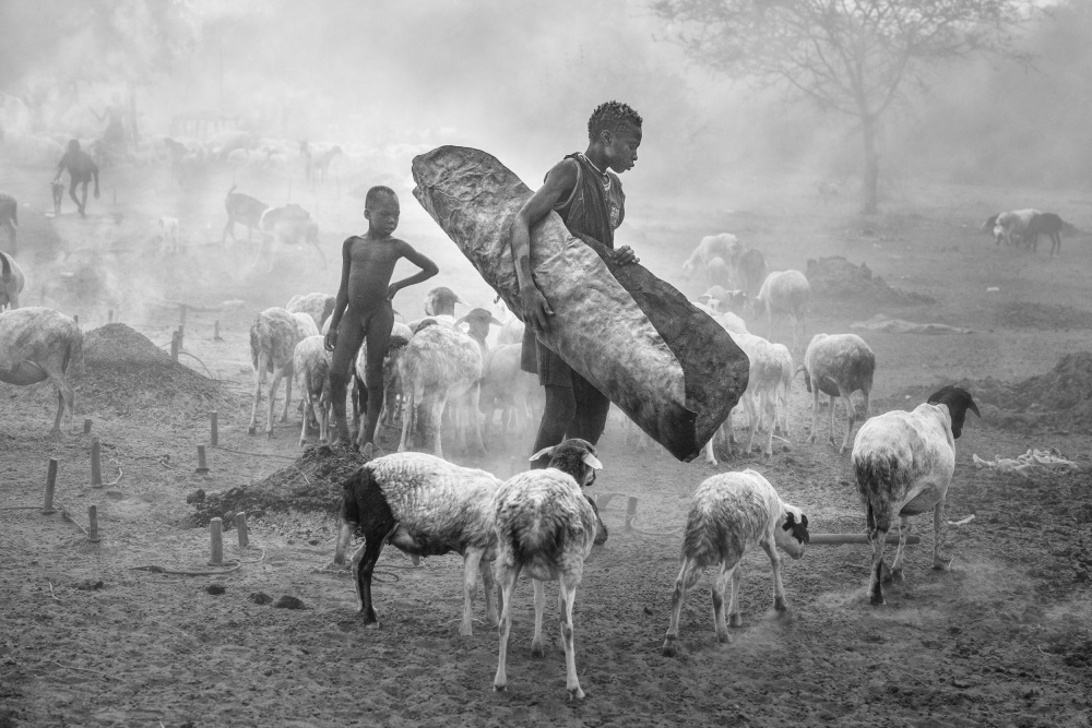 Children at work von Trevor Cole