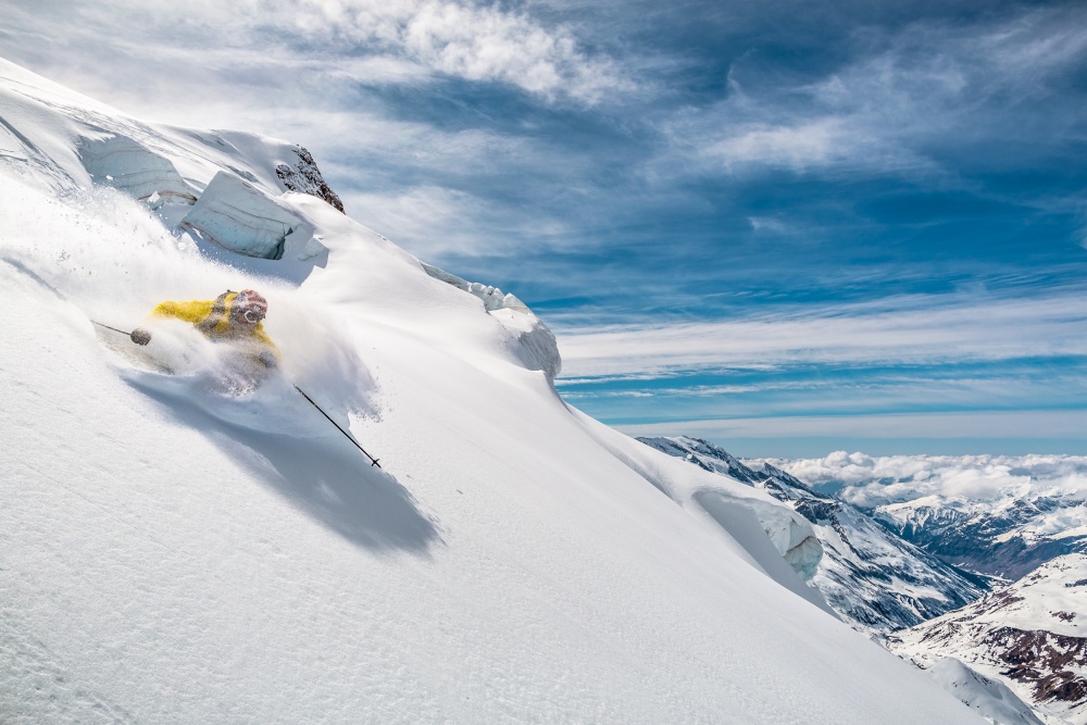 Powder on the north face with Adrien Coirier von Tristan Shu