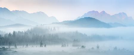 Autumn morning in the beautiful Karwendel