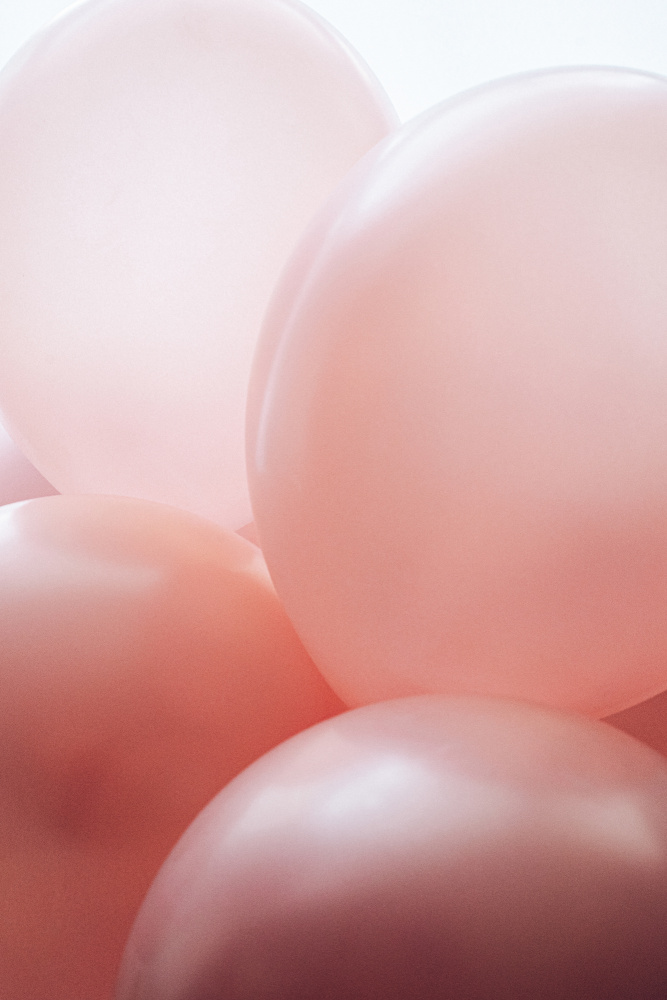 Rosy Balloons von uplusmestudio