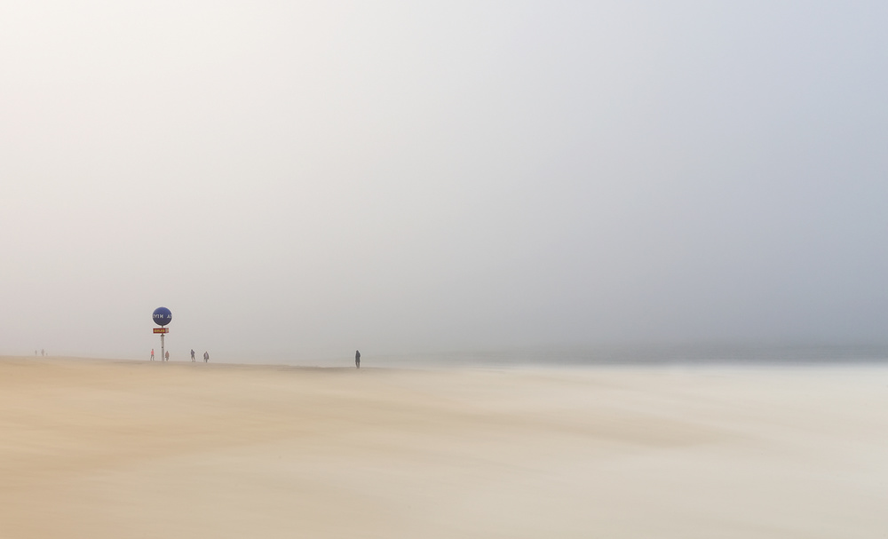 autumn on the beach von Uschi Hermann