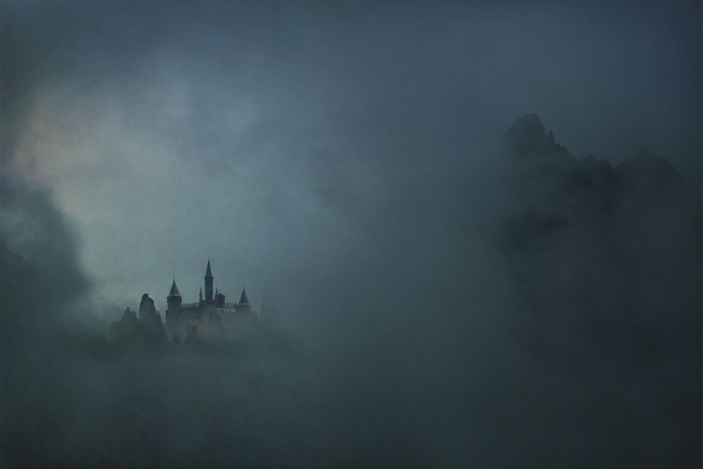 castle in the clouds von Uschi Hermann