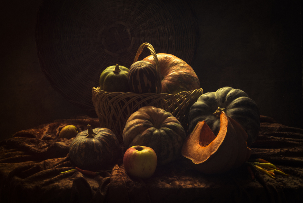 Still life with Many Pumpkins von UstinaGreen