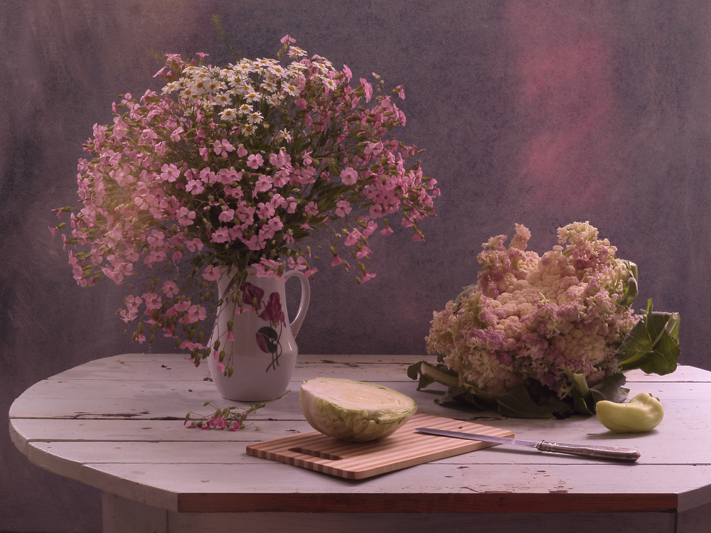 StillLife in pink color von UstinaGreen