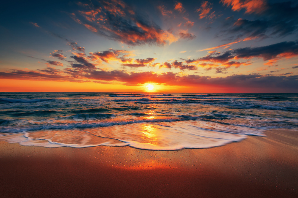 Sea sunrise on the beach coast von Valentin Valkov