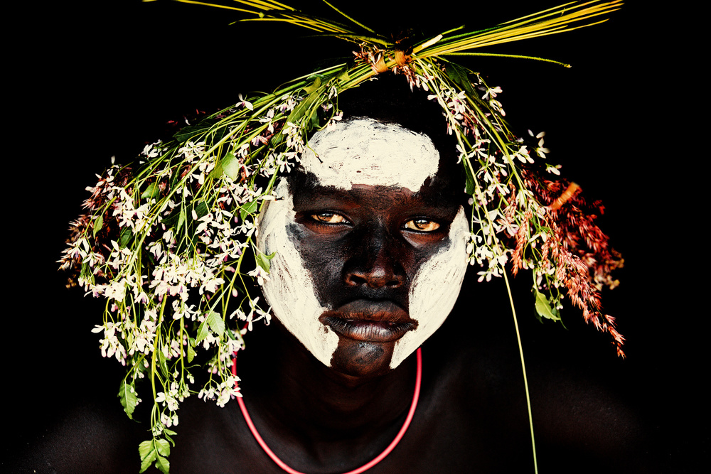 Suri and flowers von Vedran Vidak