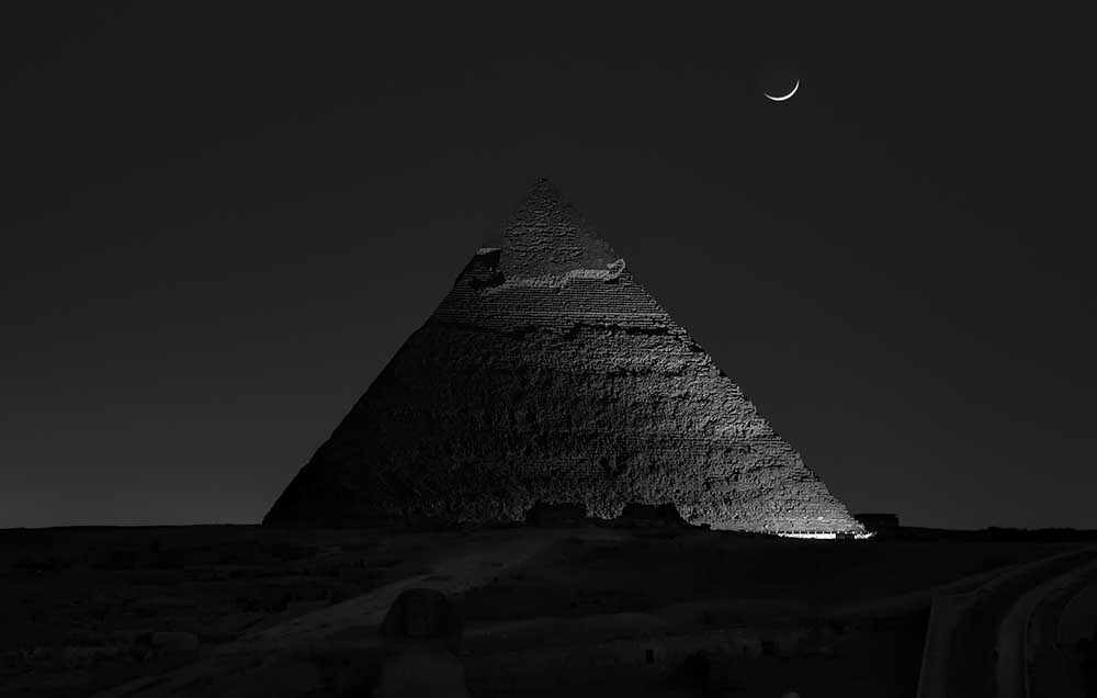 Pyramide in der Nacht von Vincent Chen