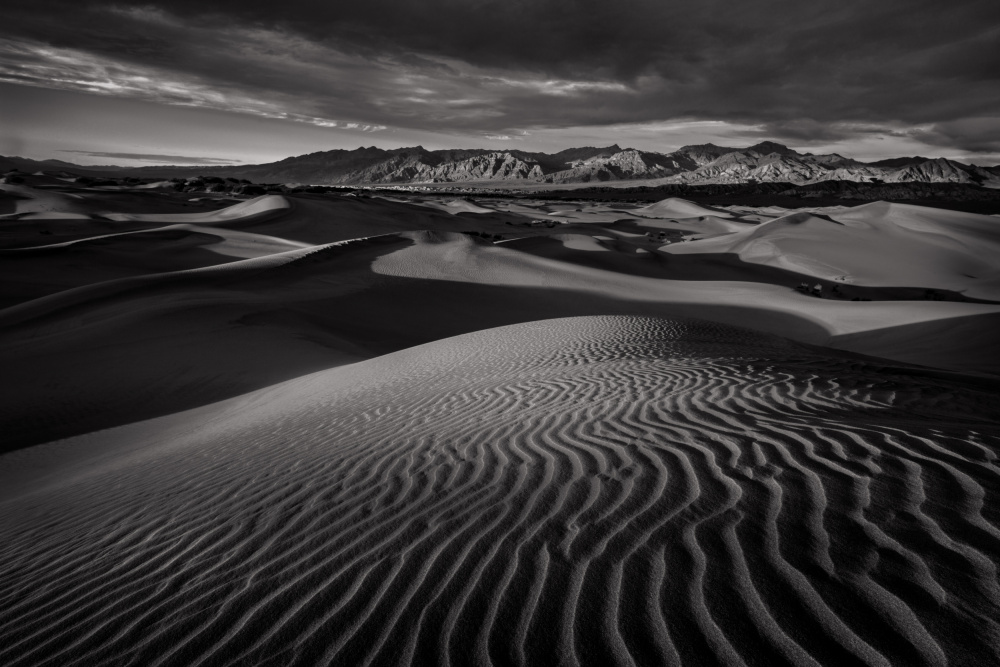 Sunrise - Death Valley 2 von Wanghan Li