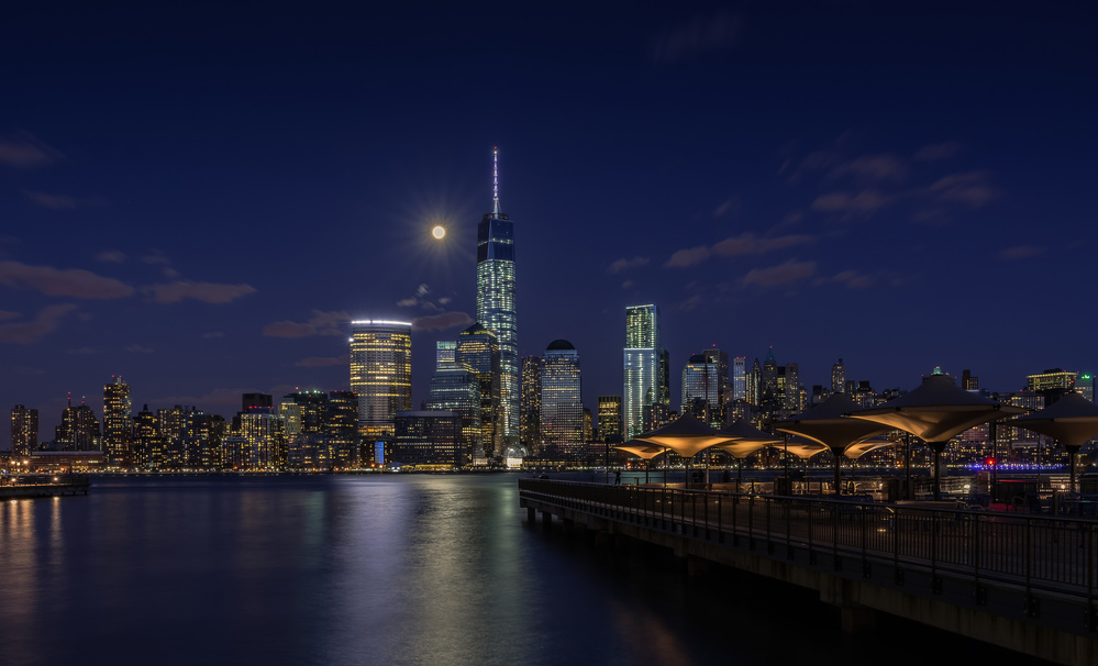 Moonlight over lower Manhattan von Wei (David) Dai