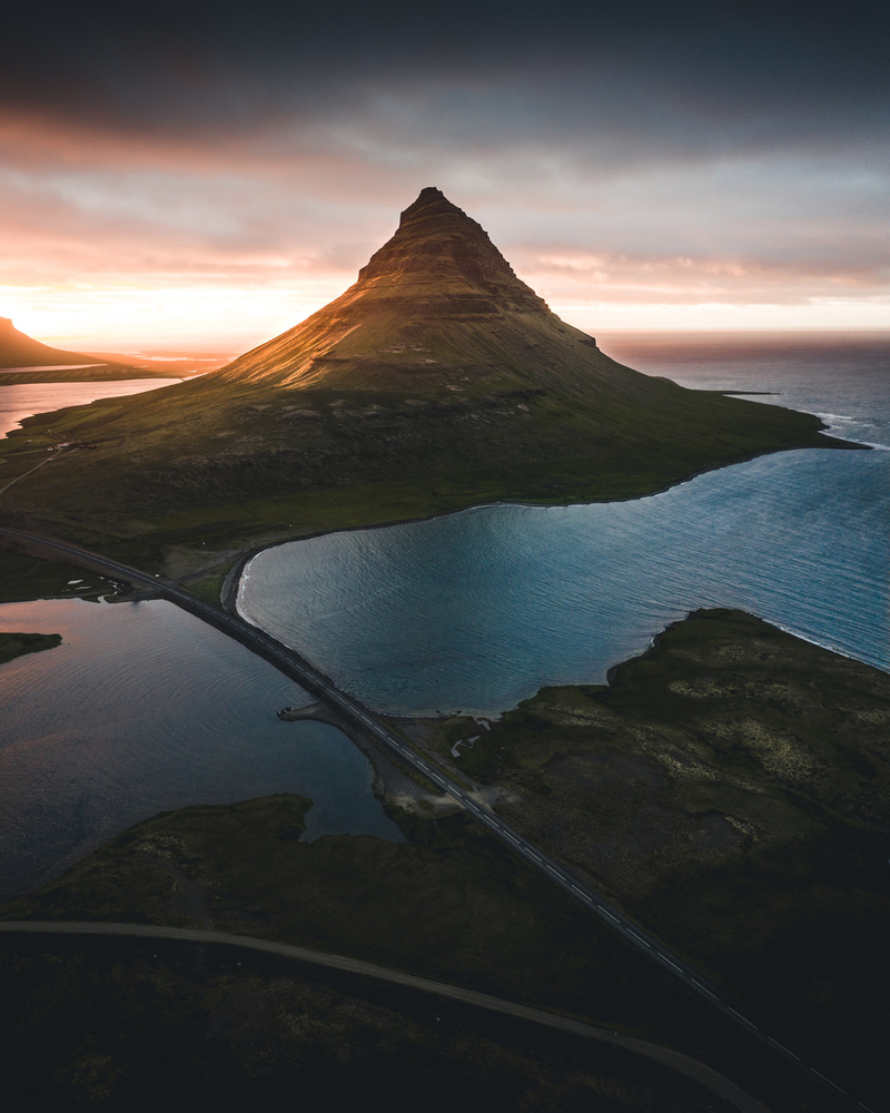 Kirkjufell von Witold Ziomek