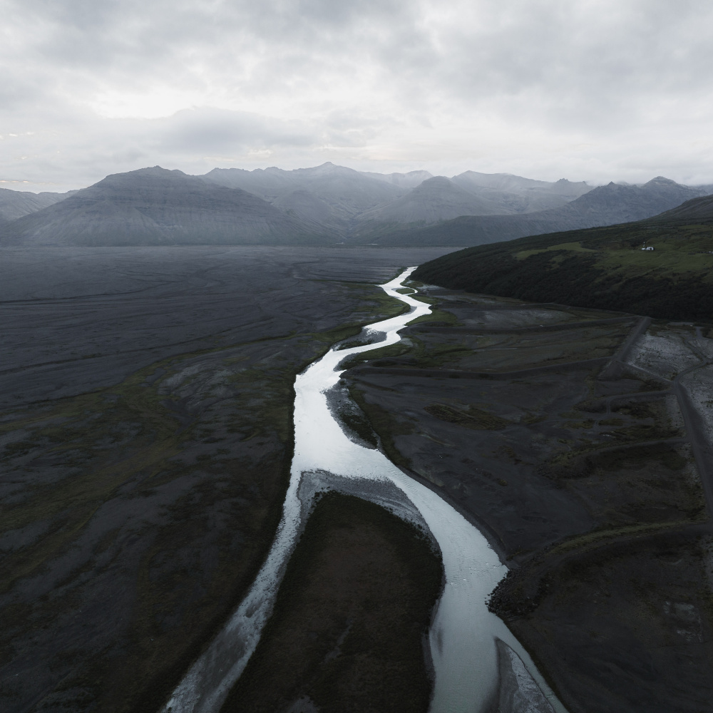 THE RIVER von Xiang Wei