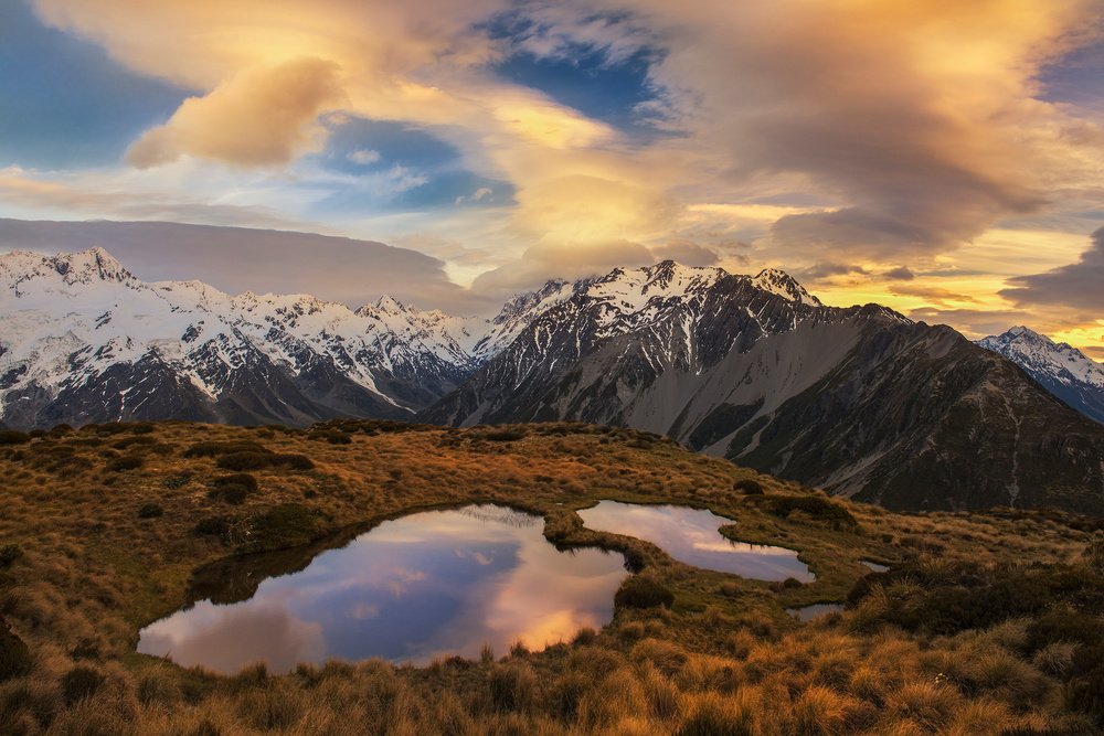 Mountain Light von Yan Zhang