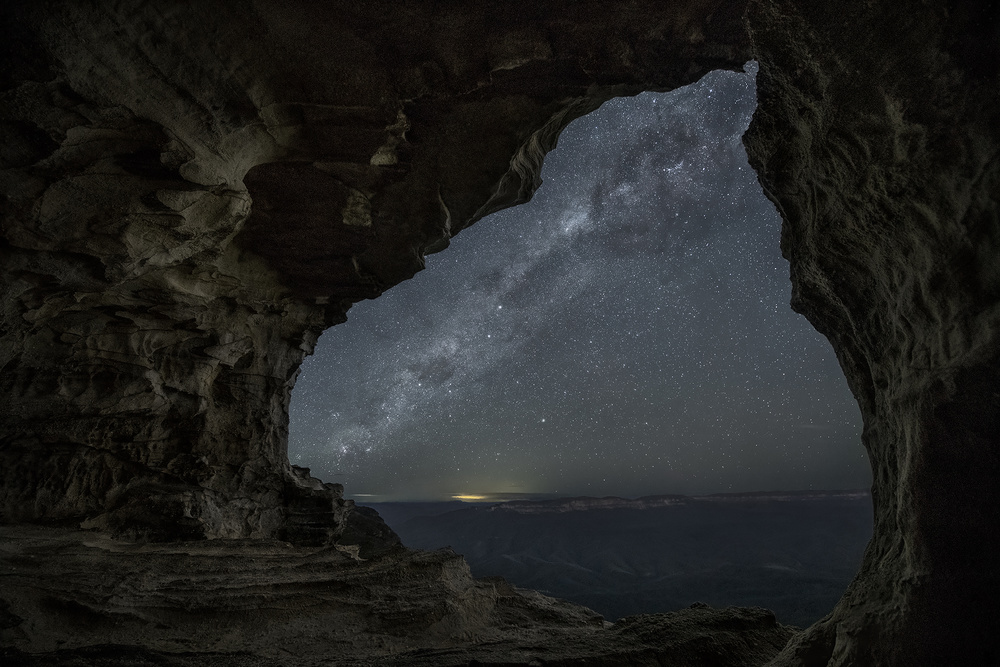 Solitary View von Yan Zhang