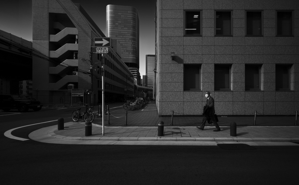 Dimly Lit Street von Yasuhiro Takachi