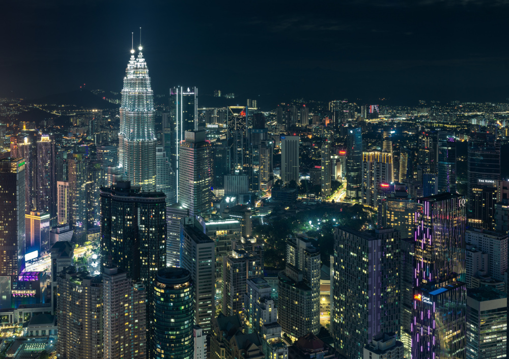 Night in Kuala Lumpur von Yavuz Pancareken