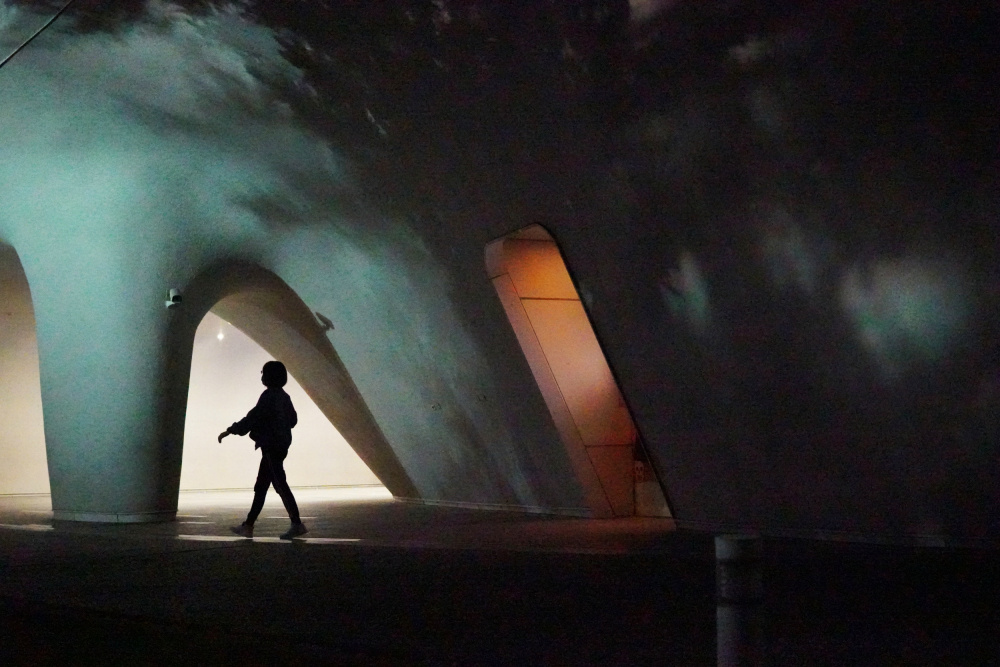 Cave von Yi-Tang Wang