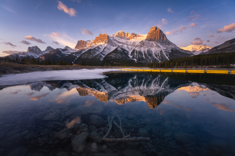 Ha Ling Peak  Morning von Yongnan Li （李永男）