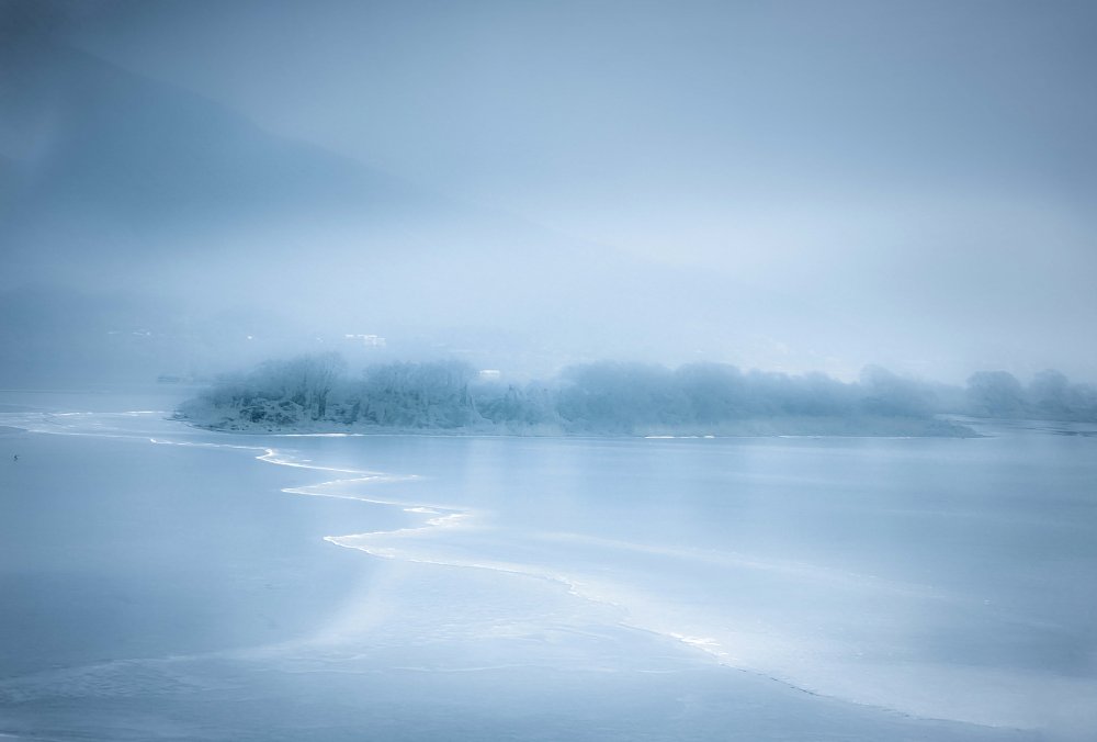 misty estuary von YoungIl Kim