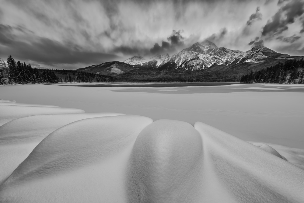 Pyramid Lake in Winter von Yun Wang