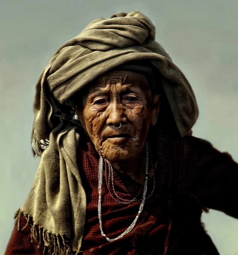 Women of Nepal - Series von Yvette Depaepe