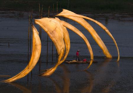 The floating net