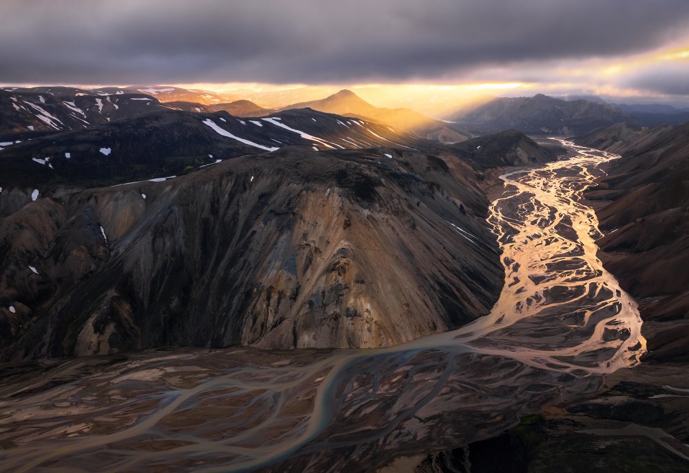 Icelandic Highlands Sunset von YY DB