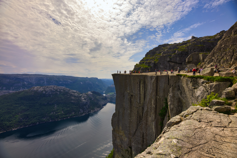 Majestic view of Norwegian Landscape, Pulpit Rock von Zaheer Khan