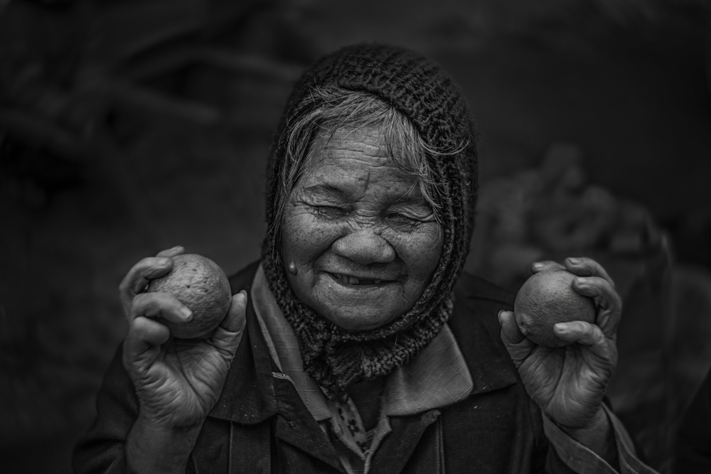 Smile With Oranges von Zhantao Meng（蒙湛洮）